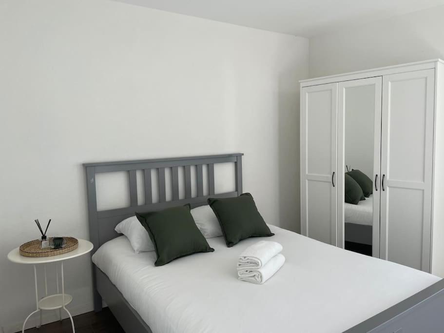 Proche Lausanne: Studio Bien Equipe Apartment Prilly ภายนอก รูปภาพ